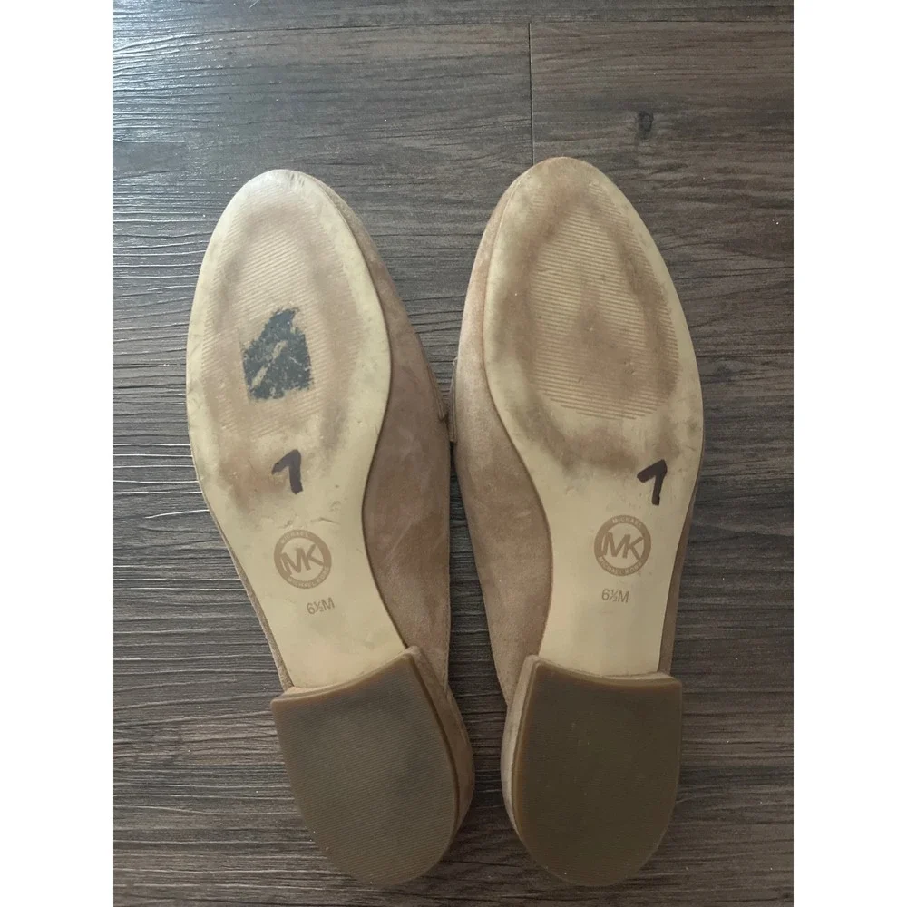MICHAEL KORS Women's Tan Suede Moccasin Loafer Mule Flats Size 6.5 - Picture 4 of 6